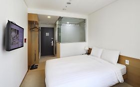 Hotel Aventree Jongno (Myeongdong)